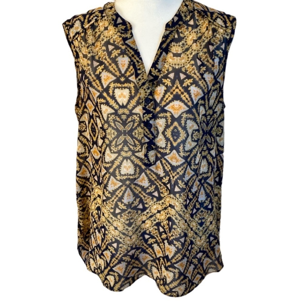 a.n.a. Sleeveless blouse. V-neck. Size L. Navy blue/mustard yellow/orange.